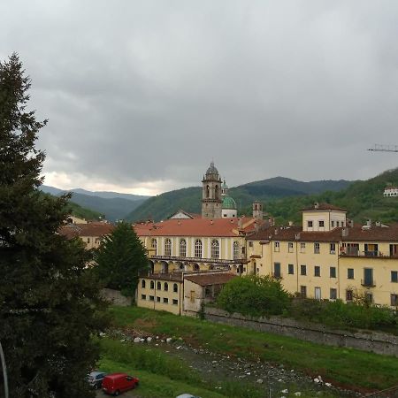 Casa Con Vista - Border House - Pontremoli Appartement Buitenkant foto