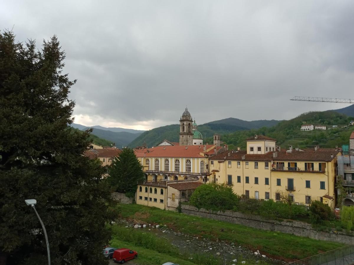 Casa Con Vista - Border House - Pontremoli Appartement Buitenkant foto