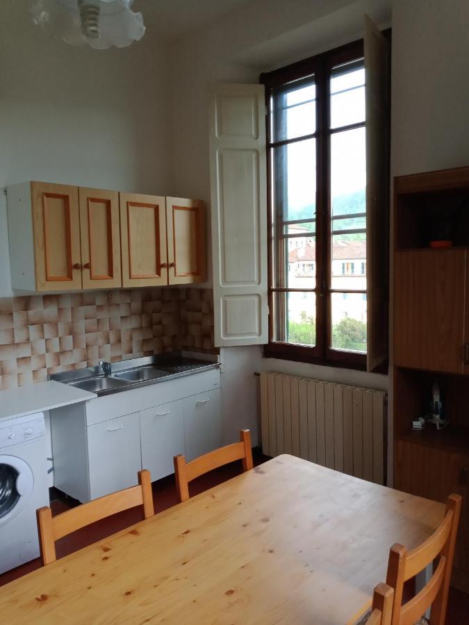 Casa Con Vista - Border House - Pontremoli Appartement Buitenkant foto