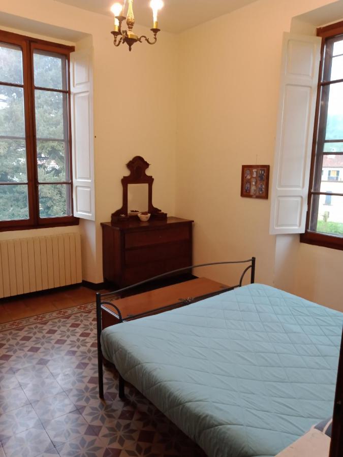 Casa Con Vista - Border House - Pontremoli Appartement Buitenkant foto